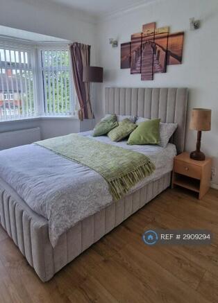 Double Room - Available 