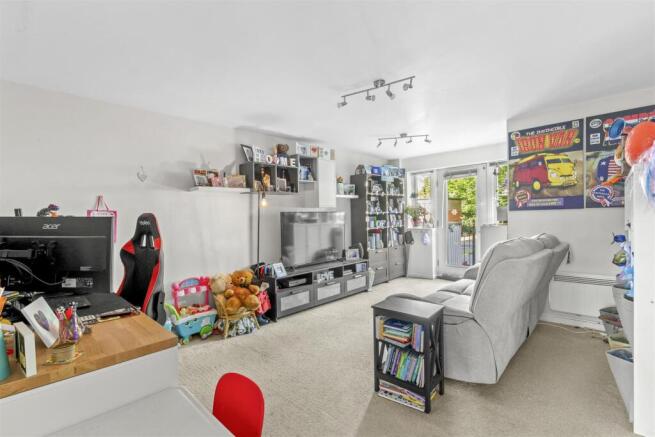 2 Priestley Court, Princes Gate, HP13 7WZ-6.jpg