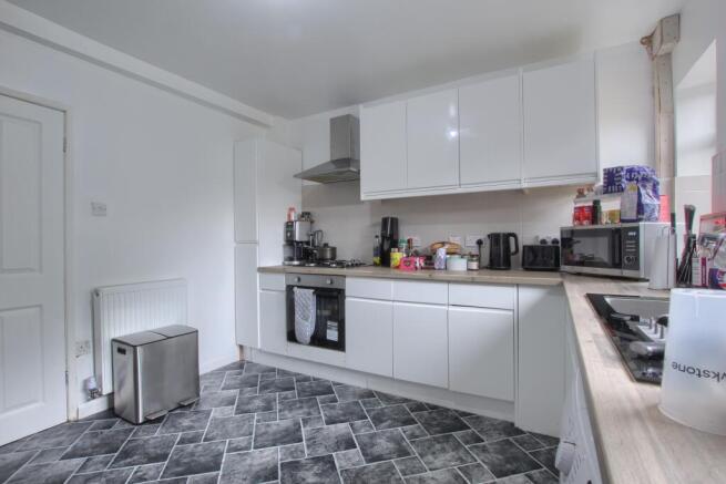3 bed Semi-Detached for sale Image 5