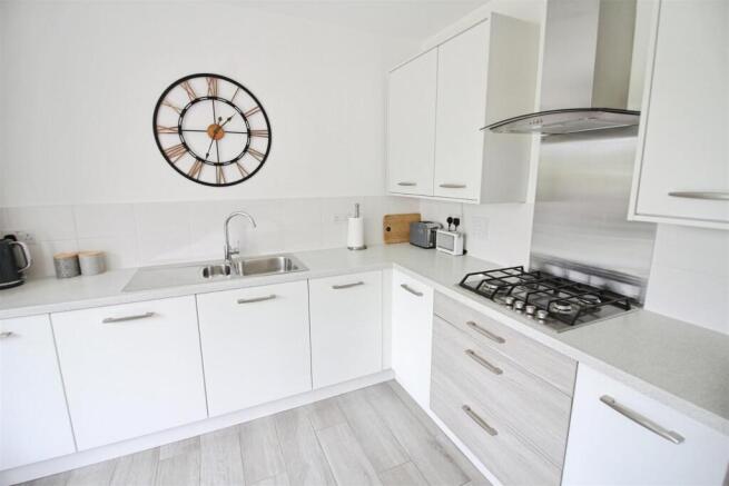3 bed Detached for sale Image 8