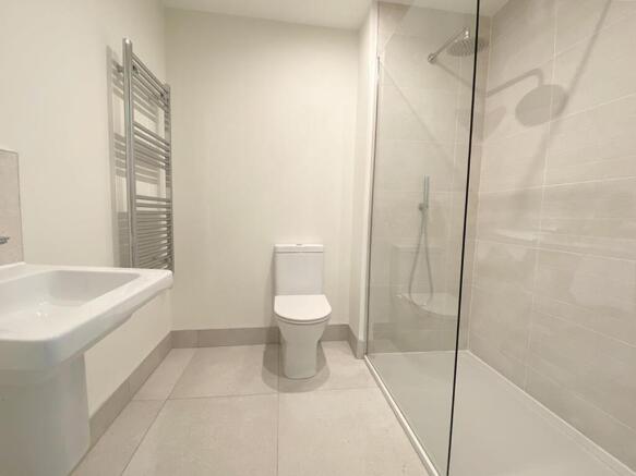 2 bed Flat for sale Image 9