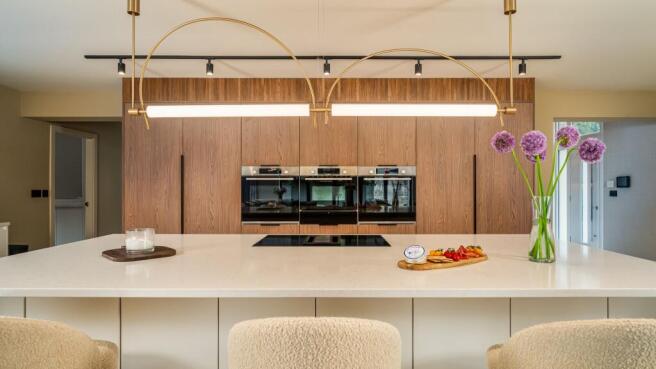 Kitchen/dining/living room