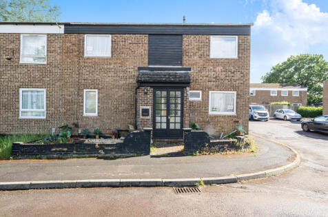 Kennedy Drive, Eldene, Swindon, SN3