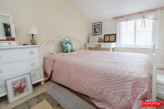 Bedroom 2 (2).jpg