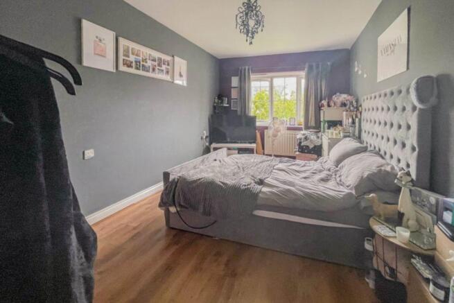 Bedroom 2 (Double)