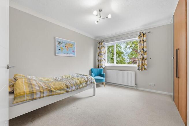 2 bed Flat for sale Image 11