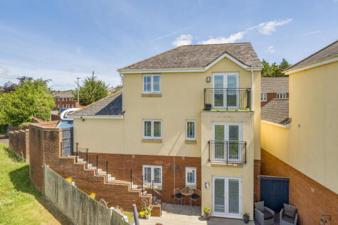 Oakfields, Tiverton, Devon