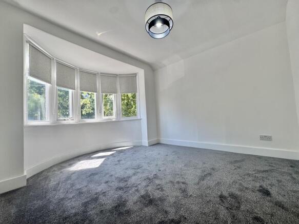 3 bed Semi-Detached to rent Image 5