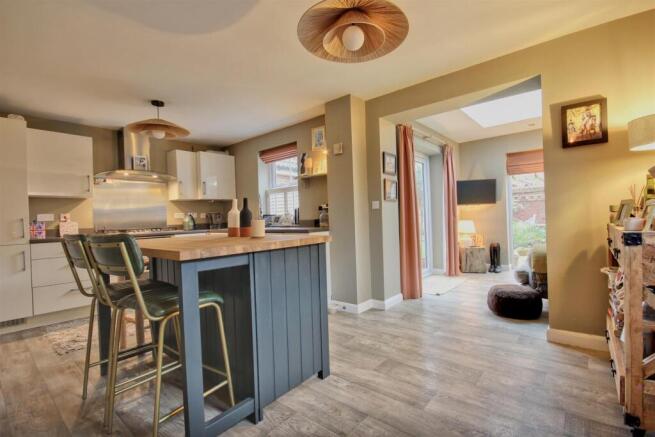 Newman Avenue (17).jpg