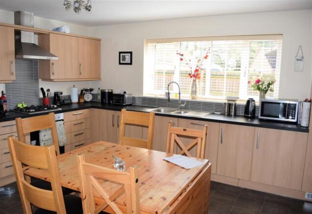 BREAKFAST KITCHEN