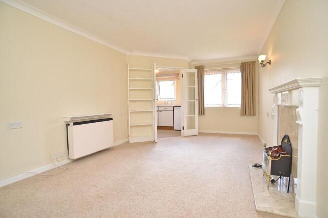 1 bed Flat for sale Image 6