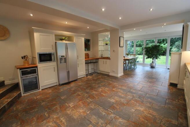 Dining Kitchen 4