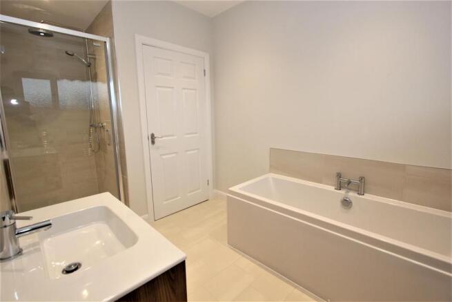 Ensuite Ground Floor.jpg