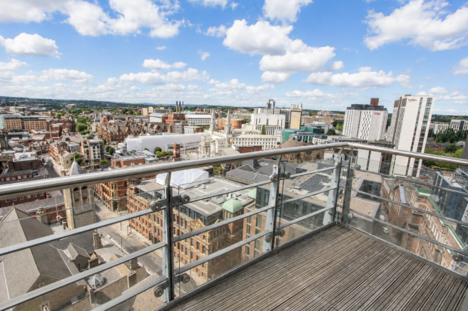 2 bed Flat to rent Image 11