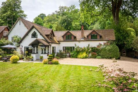 Godalming Road, Hascombe, Godalming, Surrey, GU8