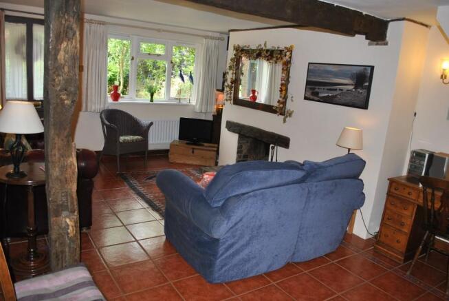 SITTING ROOM  2