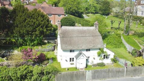 Bath Road, Marlborough, SN8