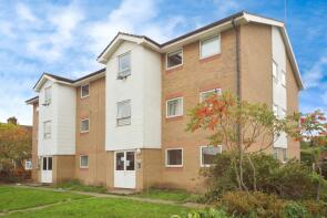 8, 118a Hastingwood Court, Wellington Road, East Ham, London E6 6EA