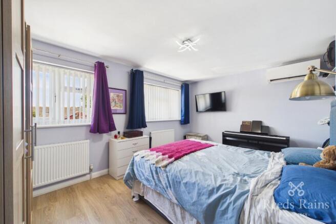 2 bed Semi-Detached for sale Image 10