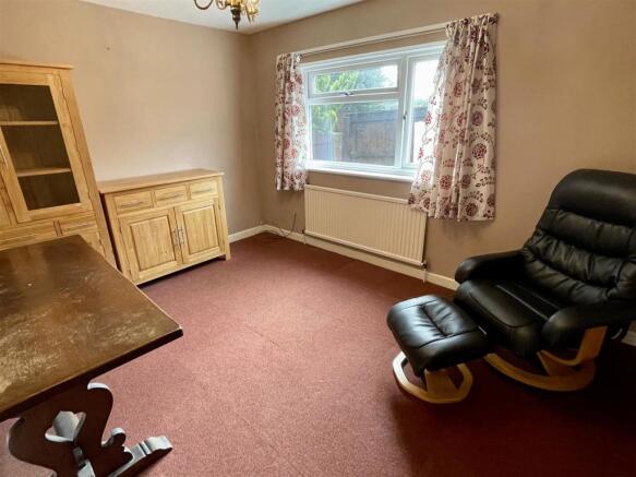 Bedroom Tow