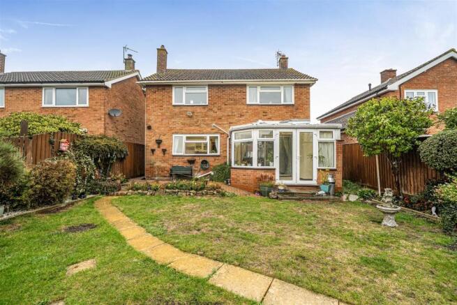 Vicarage Close Grove, Wantage, Oxfordshire OX12 photo 2