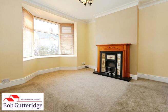 BAY FRONTED LOUNGE