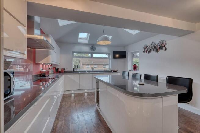 Kitchen / Family ...