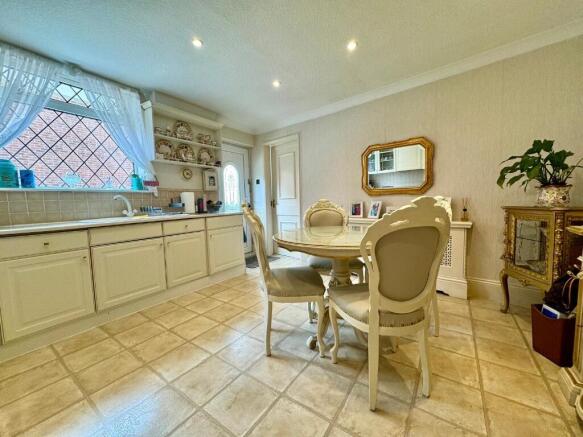 3 bed Cottage for sale Image 4