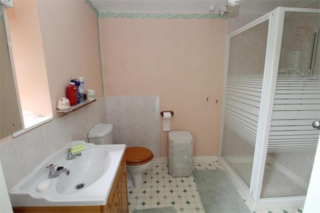 En-Suite to Bedroom