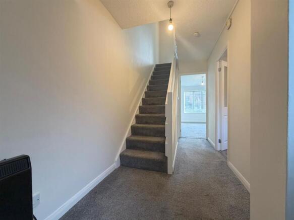 2 bed Town House to rent Image 7