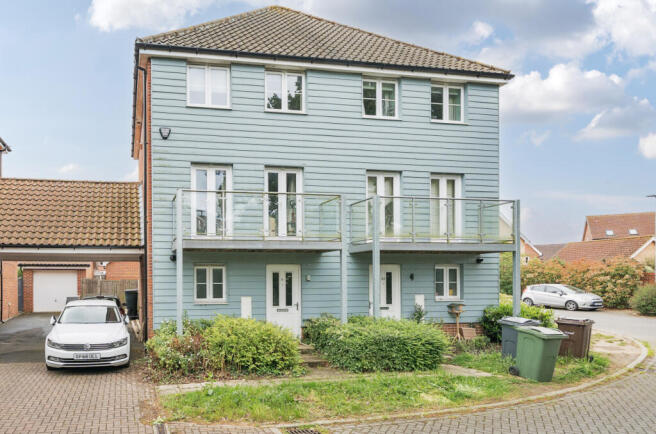 1294716-2-6835814...