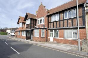 Flat 6, Adelaide Court, Abbotsbury Road, Weymouth DT4 0JY