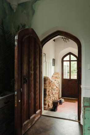 235756 - CHURCHGATE-STREET-09.jpg