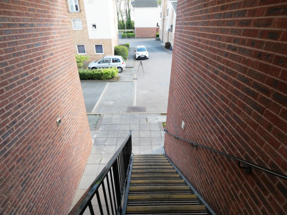 2 bed Apartment for sale Image 9