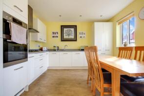 11, Rookabear Avenue, Barnstaple EX31 3GS