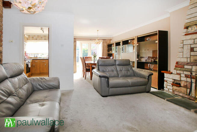 Lounge/Dining