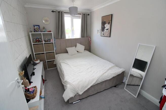 3 bed Semi-Detached for sale Image 6