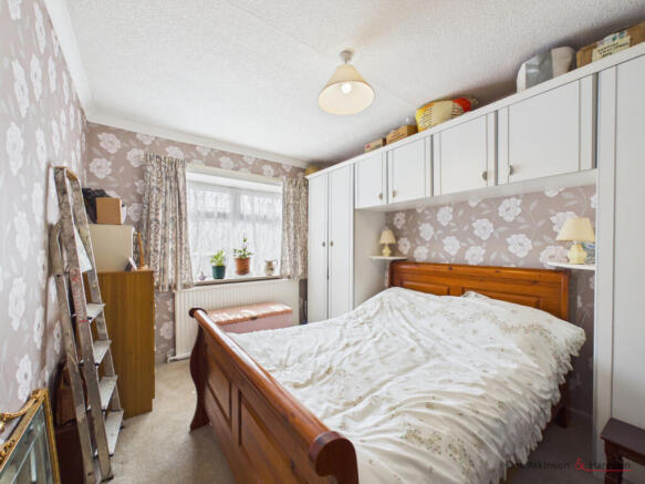 5 bed Detached Bungalow for sale Image 7