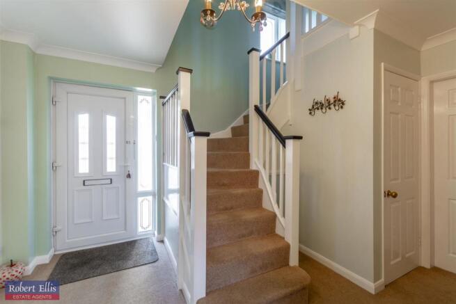 hallway2.jpg