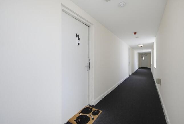 2 bed Apartment for sale Image 9
