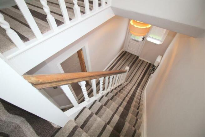 St Andrews Road North, 136, hallway 2.JPG