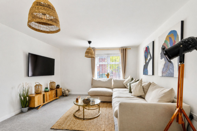 2 bed Ground Flat for sale Image 7