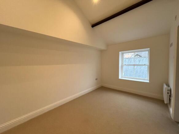 1 bed Apartment to rent Image 9