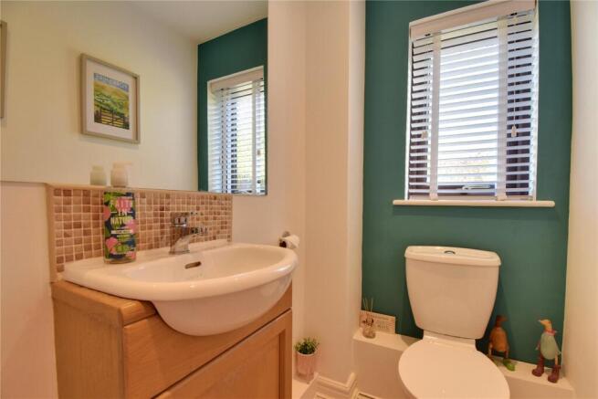 4 bed Detached for sale Image 12