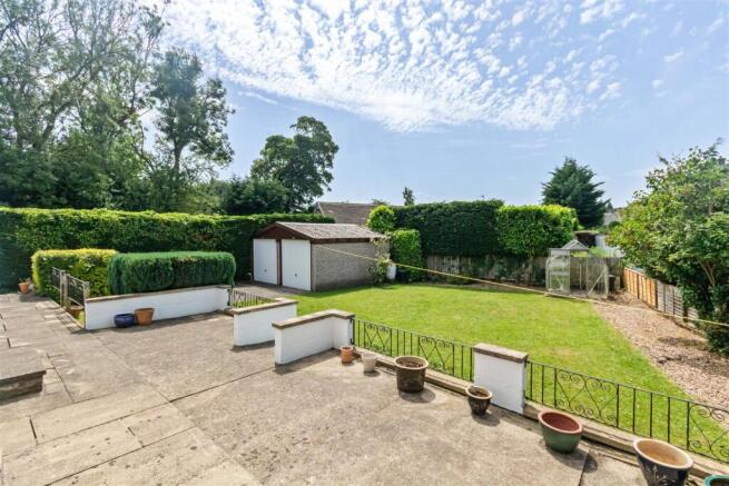 PATIO AND GARDEN/DOUBLE GARAGE