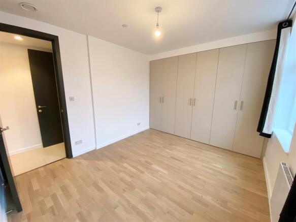 Bedroom pic 2.jpg