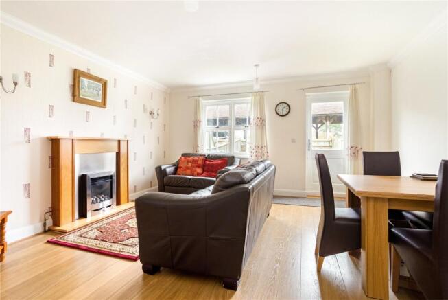 Living/Dining Rm