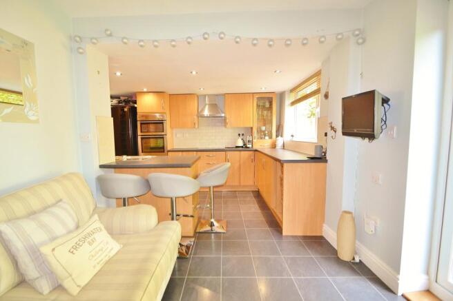 Kitchen / Breakfast 