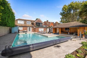 Bramble Cottage, Mill Lane, Salvington, Worthing BN13 3DH