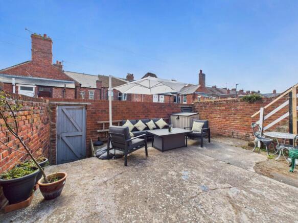 CAM02195G0-PR0088-STILL009